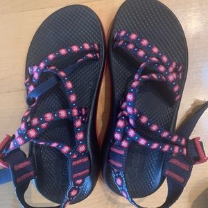 Girls Chaco sandles